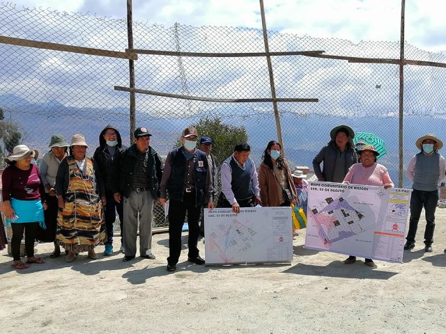 Entrega de mapa comunitario de riesgos