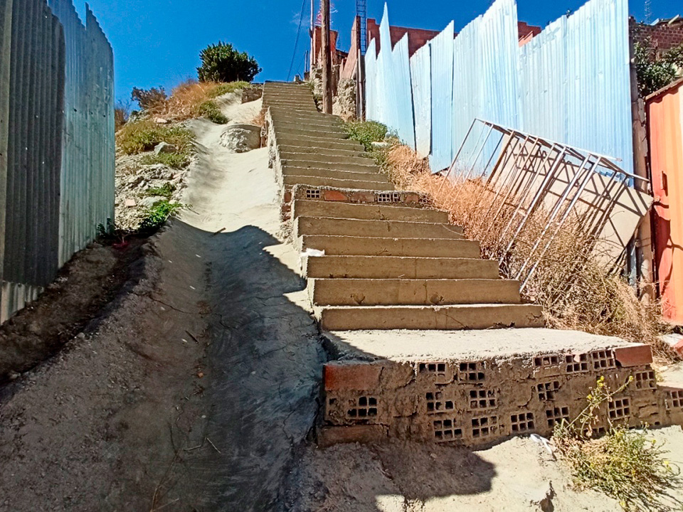 Gradas de la Urbanización